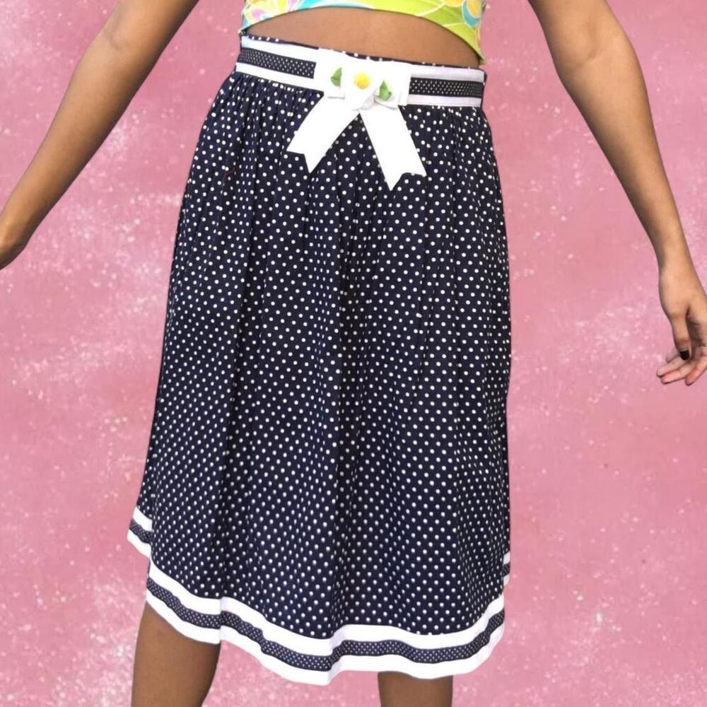 Nordstrom Women's Navy and White Skirt